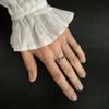 Серебряное кольцо с фианитами, вес изделия 1,49 гр (2209584)