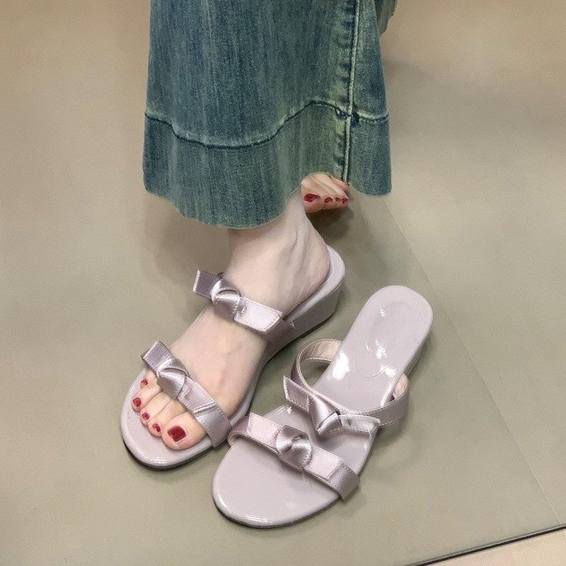 Bow Sandals Women 2025 Summer New Wear Beach Temperament Elegant Sweet Style Slippers