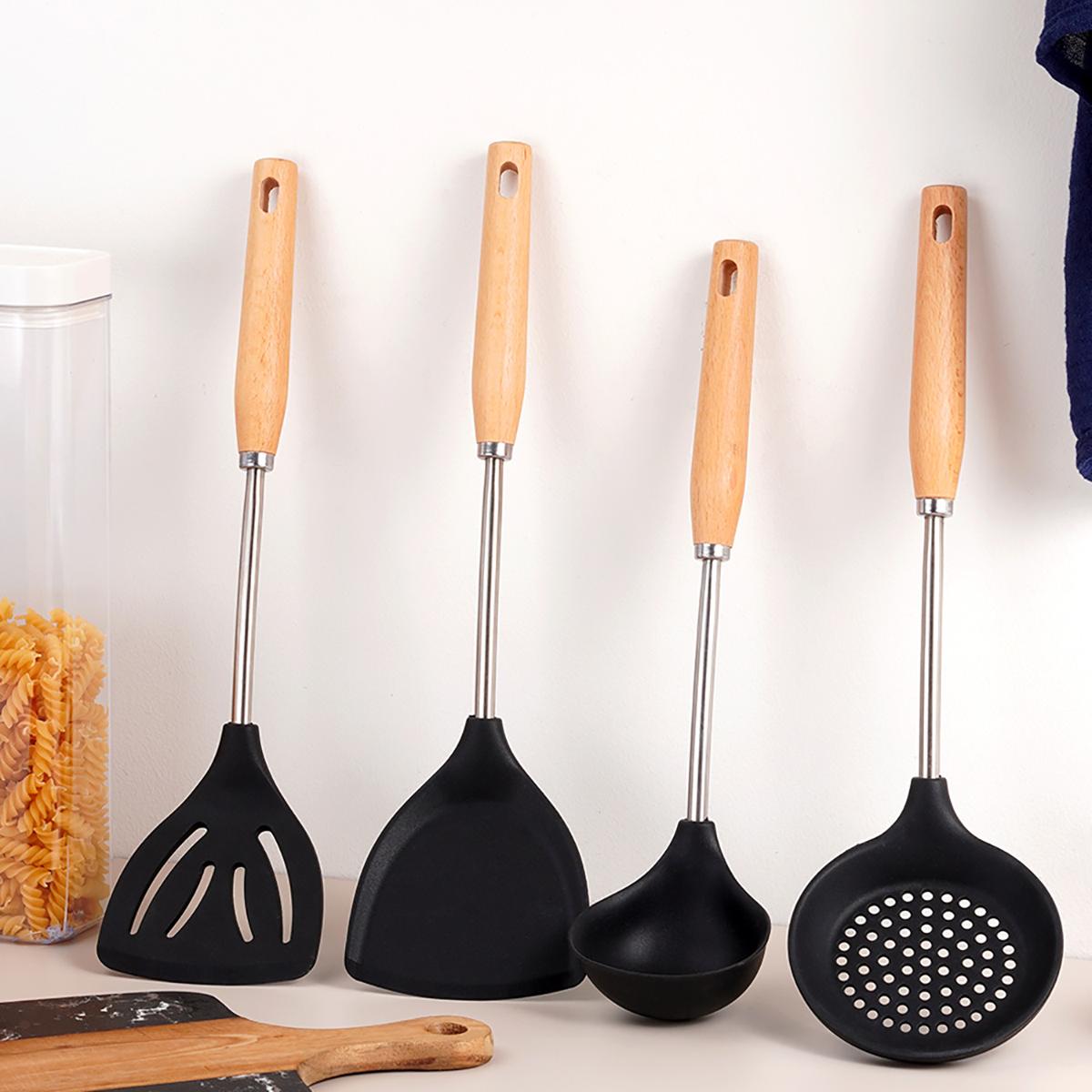 

Набор кухонной утвари из 4 предметов с деревянной ручкой и черным силиконом, бытовая кулинарная лопатка для посуды с антипригарным покрытием, кухонная лопатка, суповая ложка