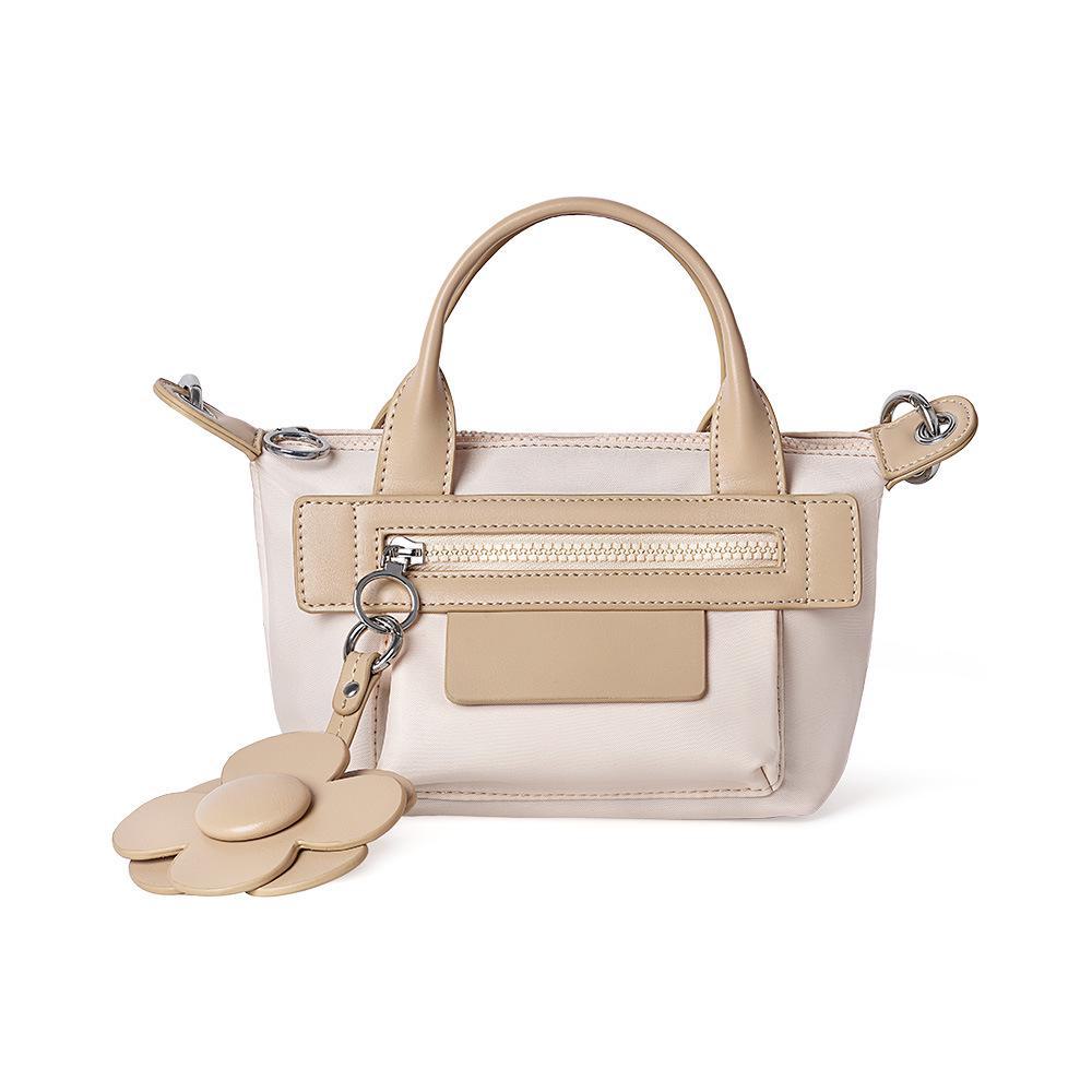 

Тщательно подобранные сумки через плечо: Высококачественные модели сумок-пельменей и модные сумки-мессенджеры для женщин