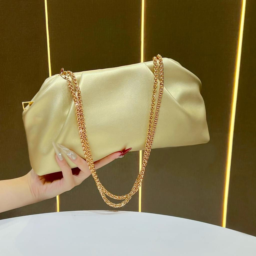 New chain bag clutch bag women's versatile messenger bag shoulder underarm bag premium handbag dinner bag