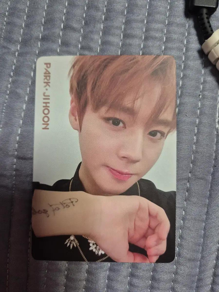 

Park Ji-hoonWarnerOne Poka Used