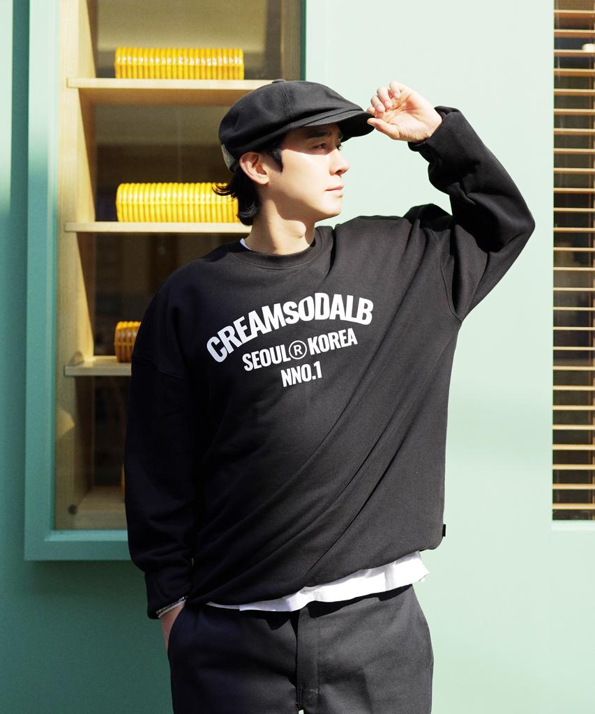 CREAM SODA LAB Lab Cr Nno1 Seoul Korea Acro Logo Sweatshirt Black