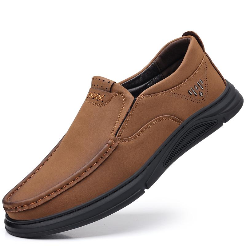 

Men Slip-On Casual Leather Shoes Soft-Soled Breathable Shoes JZ-7685 44 коричневый