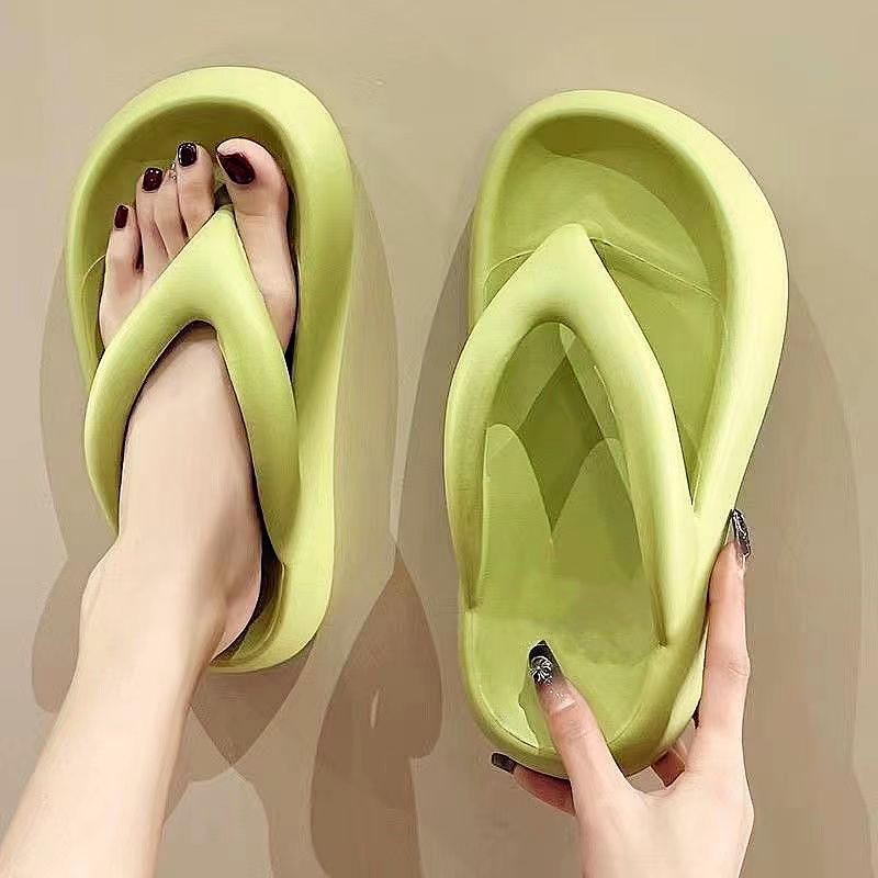 Women's Black Split-Toe Non-Slip Thick-Soled Flip-Flops for Indoor & Outdoor Wear