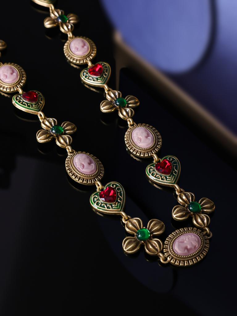 Medieval Flower Old Necklace Personalized Retro Jewelry Set Vintage Court Love Portrait Versatile Earrings