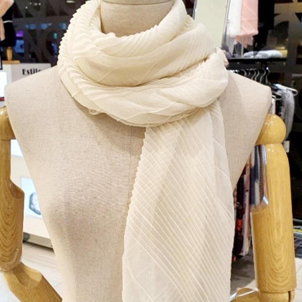 Poly Machine Pleated Scarf E20F2PO401