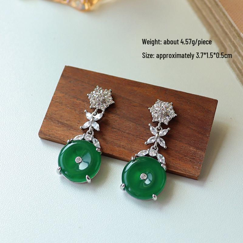 Kolczyki z cyrkoniami w stylu chińskim: Wykwintna moda retro z wszechstronnymi srebrnymi igłami dla wysokiej klasy, luksusowego wyglądu.