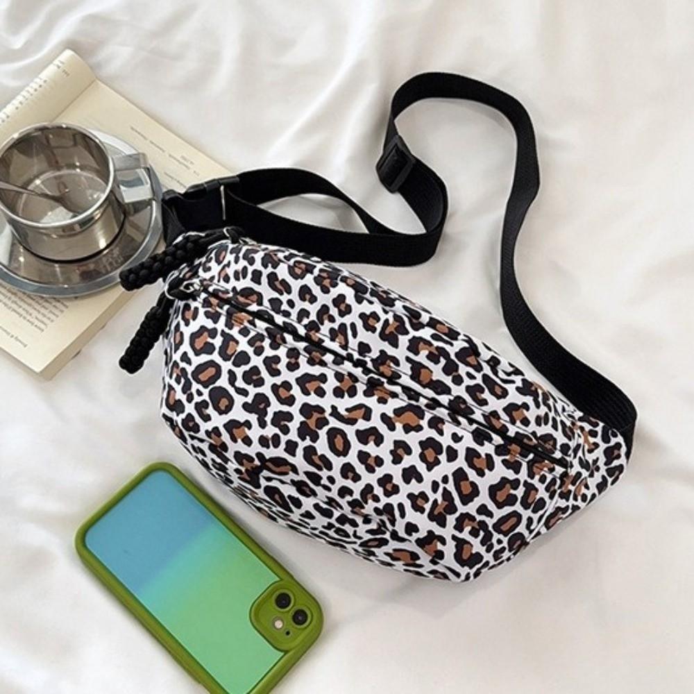 Zipper Closure Chest Bag Leopard Print Phone Storage Shoulder Bag Lightweight Design Casual Style Messenger Bag Outdoor Travel