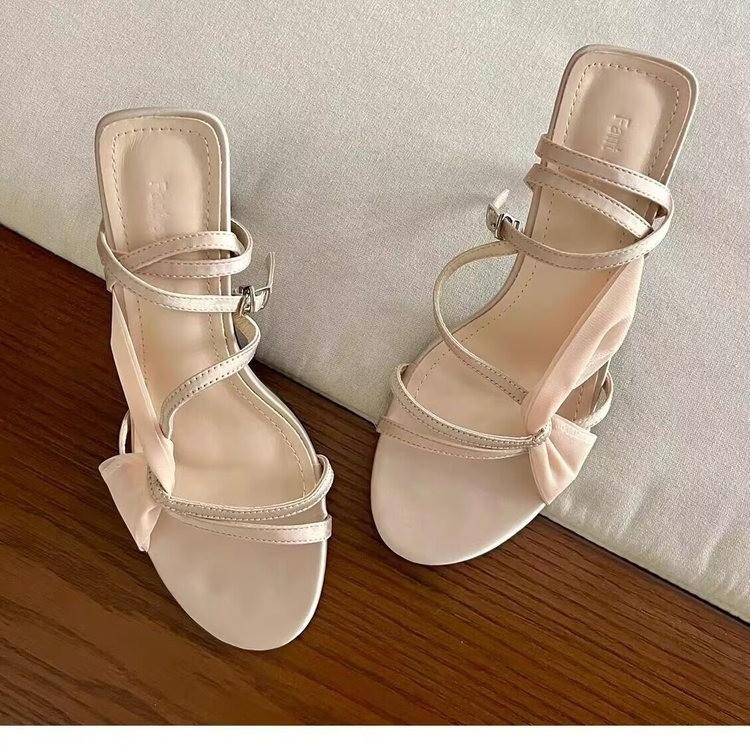

2025 spring and summer new beautiful one-word sandals transparent crystal rhinestone high-heeled cool slippers thin heel wear half drag 40 абрикосовий