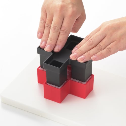 Pop Out! Block Rice Ball Blue CH-2119