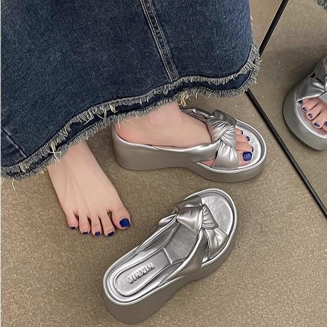 Fashion with skirt high-end sandals women's summer new versatile thick bottom comfortable and not tired of feet