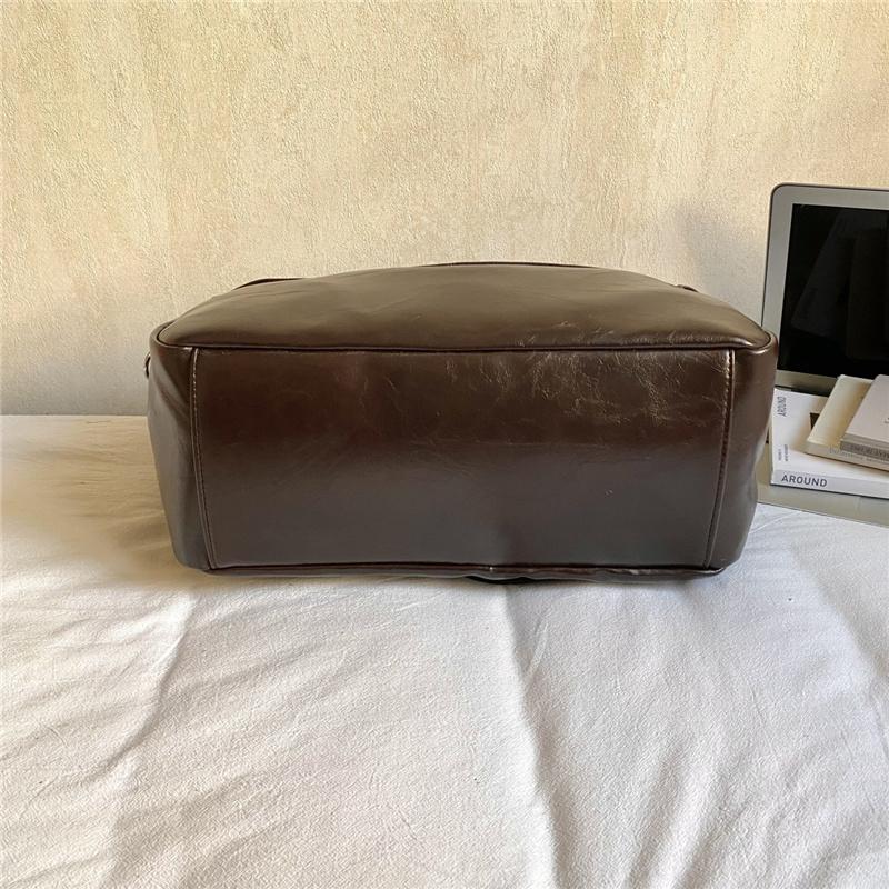 Glossy Faux Leather Hobo Bag Women Fashion Shoulder Bag With Adjustable Strap Soft Texture Handbag Everyday Use