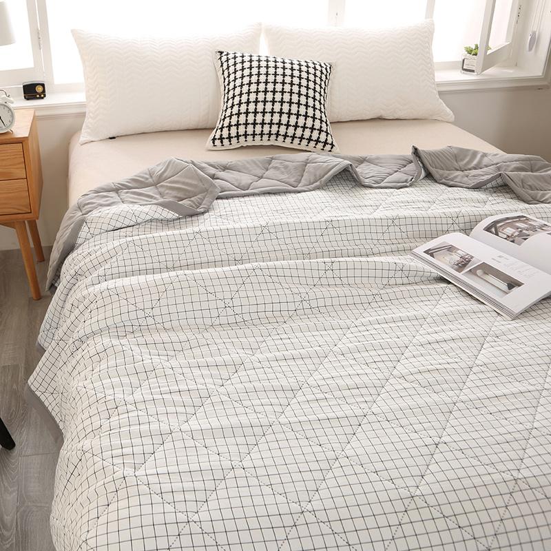 A Solid Color Spring/Summer Washed Quilted Blanket Bed Cover Double Quilted 150180200 Single And Double Couple Bed Queen Summer