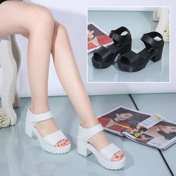 2018 Summer New Korean Version of Women's Sandals Thick Heel Waterproof Table Women's Shoes Fish Mouth Velcro Sandals Women