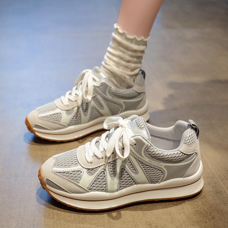 Fashion Women's Breathable Mesh Low-Top Sneakers – 2025 Autumn Non-Slip Outdoor Casual Shoes with Lace-Up