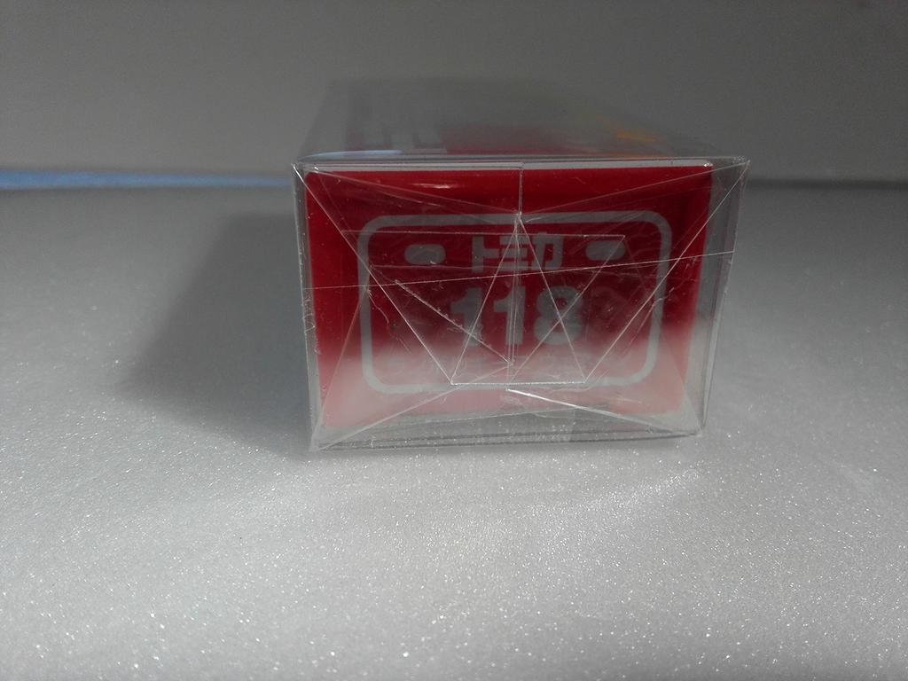 Tomica No. 118 Lamborghini Veneno Standard Color Crazy Mini Car Circle with Case Shipped from Amazon Warehouse