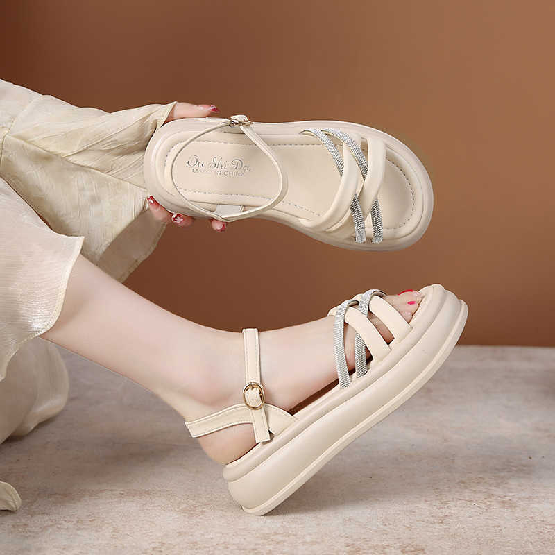 Fashion Ventilation Super Lightweight Women's Brand Women's Slippers For Home Shoes Green Sandals Woman Sneakers Sport Sports