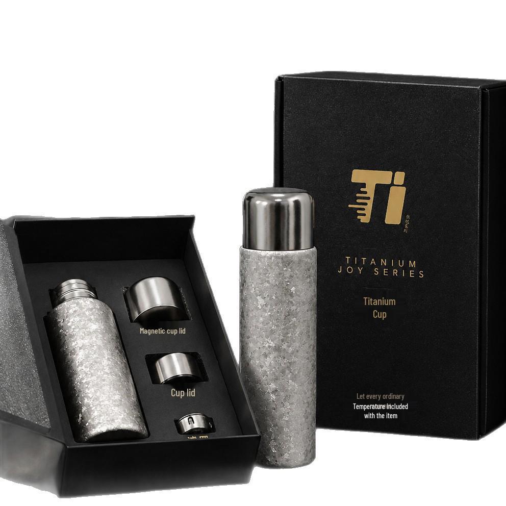 Large Capacity Pure Titanium Insulated Tea Cup with Steeping Separator - Elegant Design and Gift Box Included