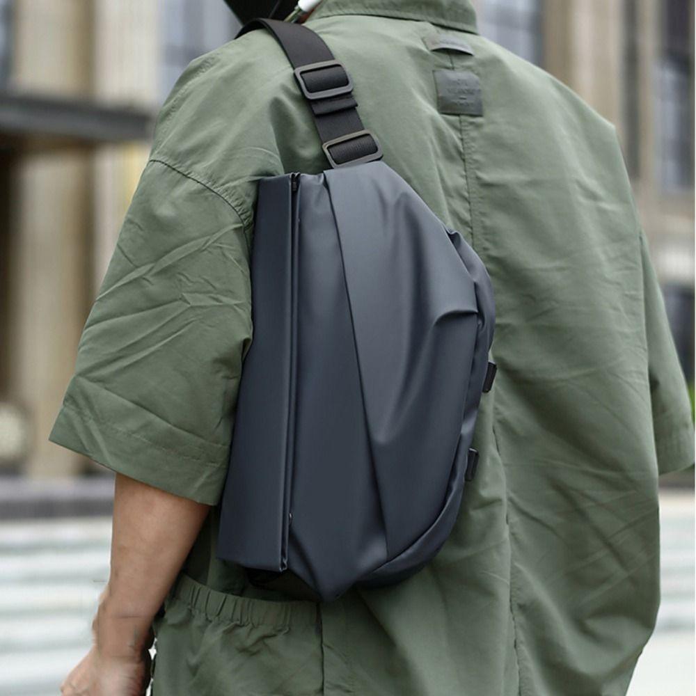 Korean Oxford Cloth Bag Men Waterproof Crossbody Bag Zipper Chest Bag  Male