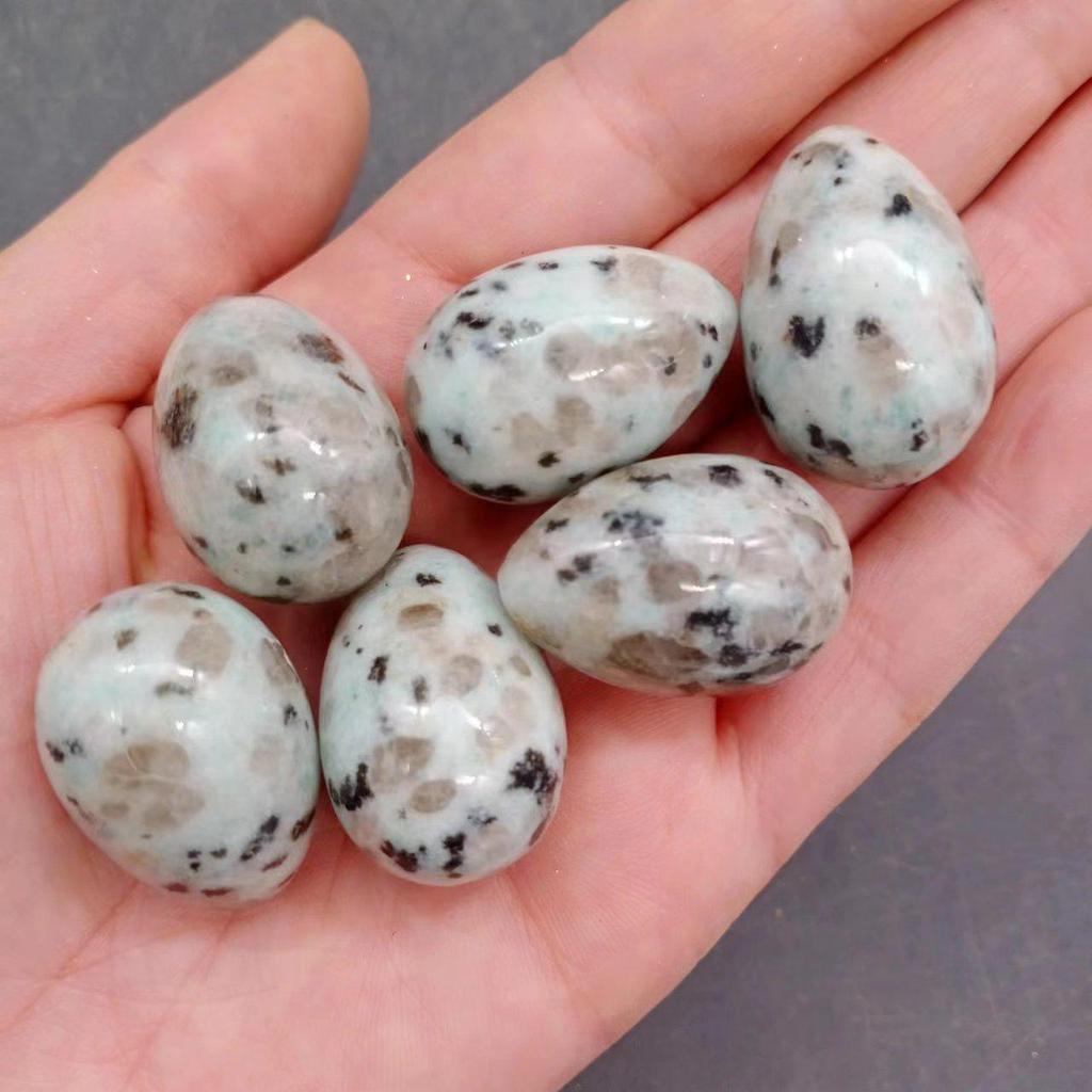 Färgstarka Fågeläggstenar: Kattöga, Agat, Jade, Röd Jaspis, Obsidian, Opal
