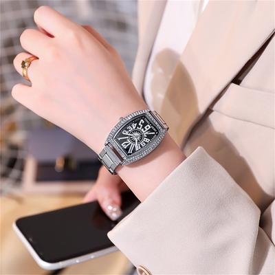 (Kurczak kung Pao)Luksusowe zegarki Zegarek kwarcowy Moda Tonneau Dial Casual Zegarki dla kobiet