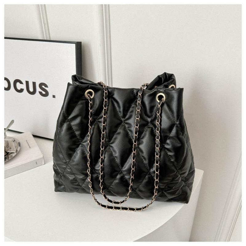 

Rhombus winter new simple fashion casual large capacity commuting foreign style chain tote shoulder handbag чёрный