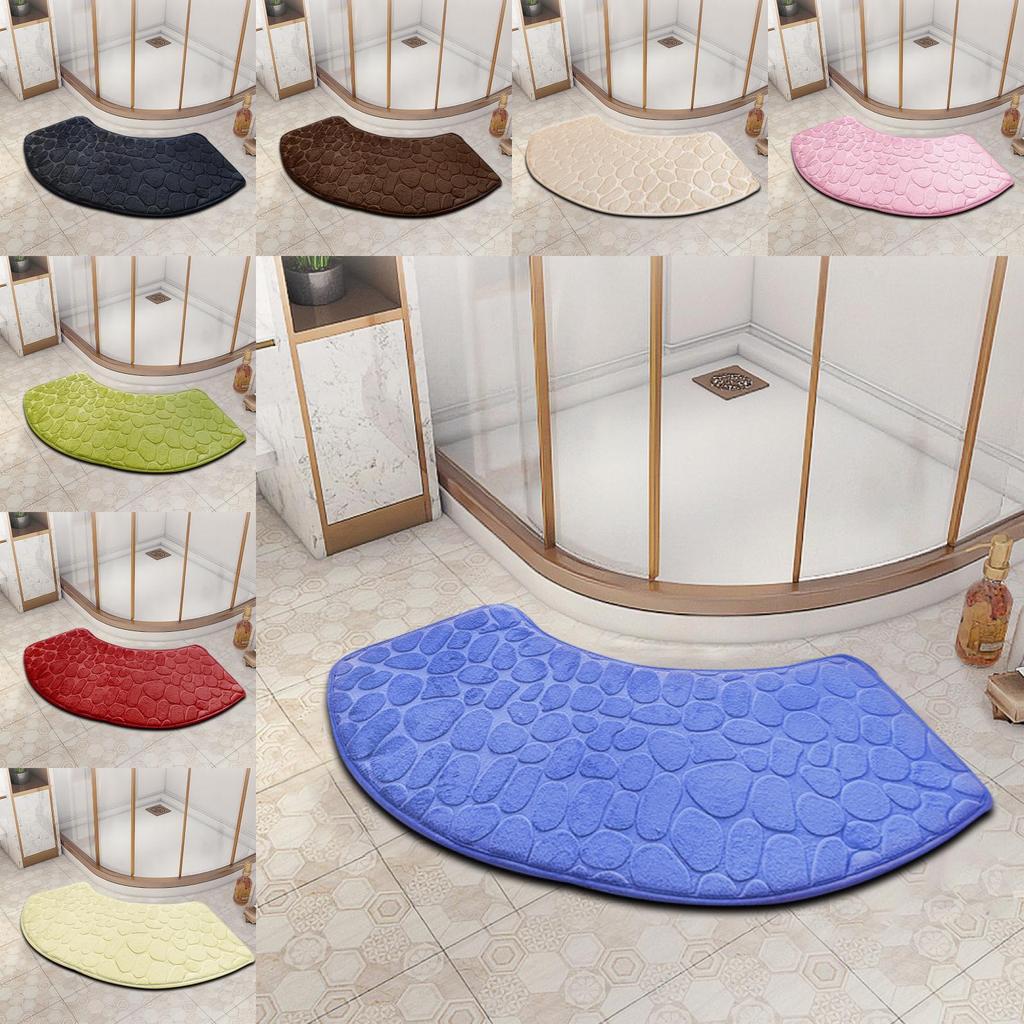 Polyester Non Slip Bathroom Mat With Absorbent Surface For Home Use