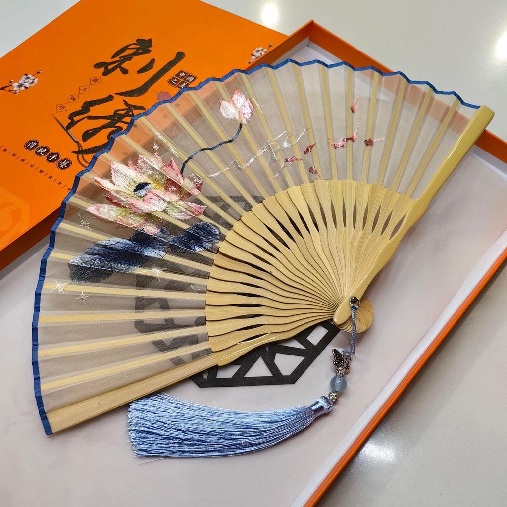 Alter Changmen Suzhou Doppelseitige Stickerei Faltfächer: Antiker Cheongsam-Stil für Damen