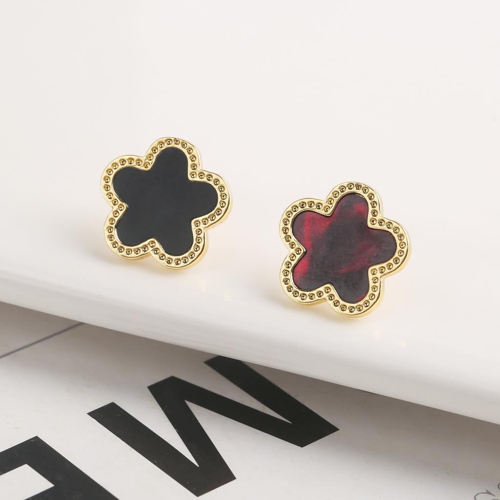 New Sweater Chain Five Point Star Creative Plant Plum Blossom Jewelry Set Shell Simple Bracelet/Necklace/Earrings Women's Clover