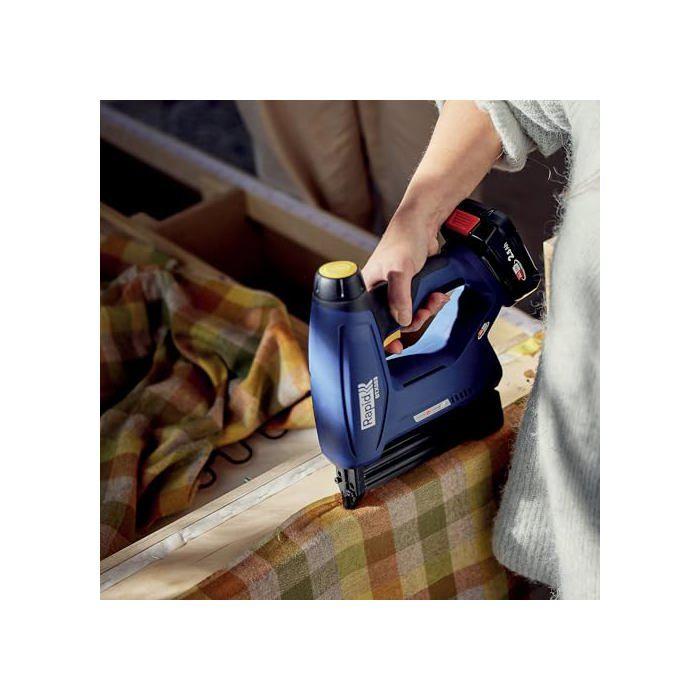 RAPID - BTX553 - Agrafeuse à batterie 18V, pour agrafes n°53/8-20mm et clous n°8/15-20mm - Boîte sans batterie - (5001509)