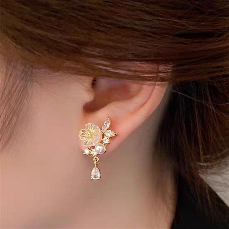 Elegant Exquisite  Flower Stud Earrings For Women Zircon Tassel Earrings Bride Wedding Party Jewelry Gift