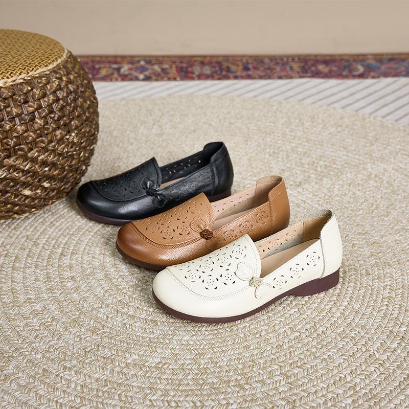 First layer cowhide mother shoes women's soft leather soft sole non-slip hole middle-aged and elderly women's shoes summer comfortable hollow casua