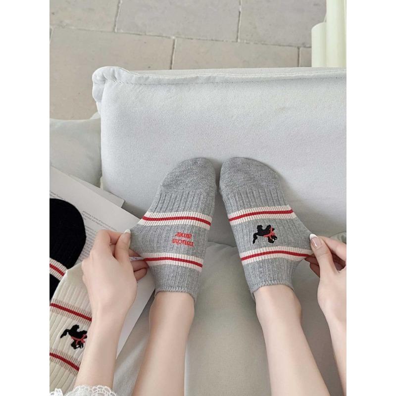 

Женские весенне-летние хлопковые носки-лодочки в полоску для щенков в стиле преппи с неглубоким вырезом, невидимые, нескользящие 1 pair серый