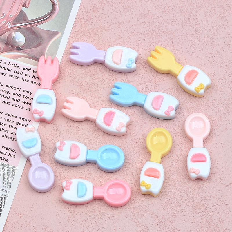 Kit d'accessoires en résine DIY: Boucles de chaussures de dessin animé, colle crème, épingle à cheveux, bijoux cuillère chaton coloré