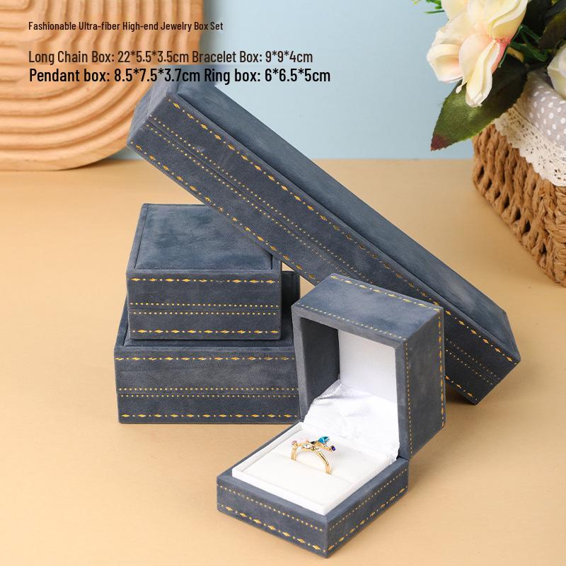 Elegant Velvet Jewelry Box for Rings, Pendants, Bracelets & Bangles