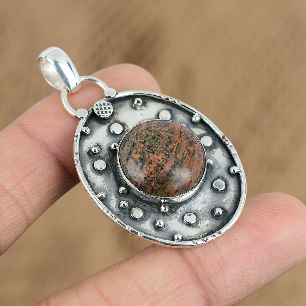 Womens day Deal Round Grass Garnet Gemstone 925 Sterling Silver Pendant Jewelry