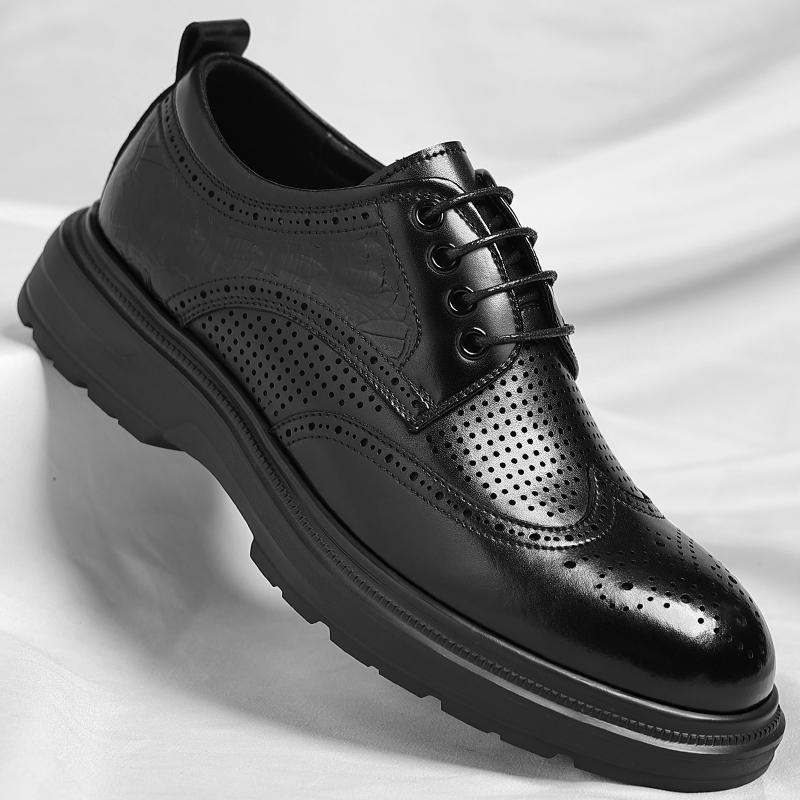 Fashion Summer Thick Soled Punching Leather Shoes Dress Business Wedding Party Senior British Style Shoes Luxury Brand Men Oxfords Shoes