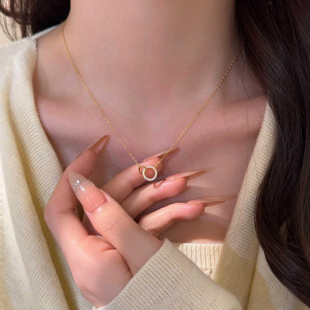 18K Gold-Plated Sterling Silver Interlocking Ring Necklace, Simple & Versatile Design, Elegant Clavicle Chain.