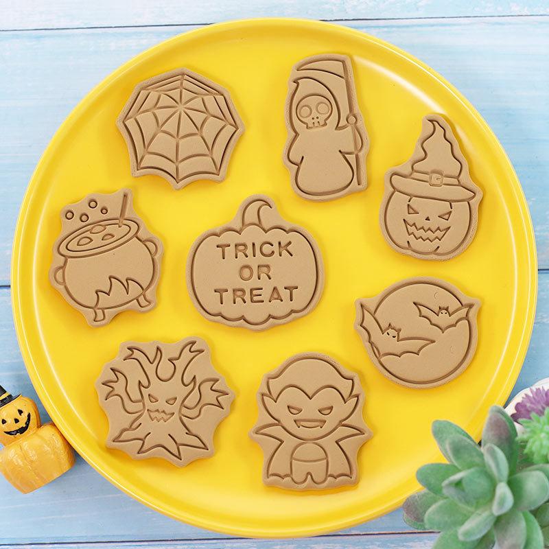 8 Pcs/Set Halloween Biscuit Mold 3D Pumpkin Vampire Pattern Food-grade PP Sweet Pastry Biscuit Molds,Home Kitchen Baking Mold Tool