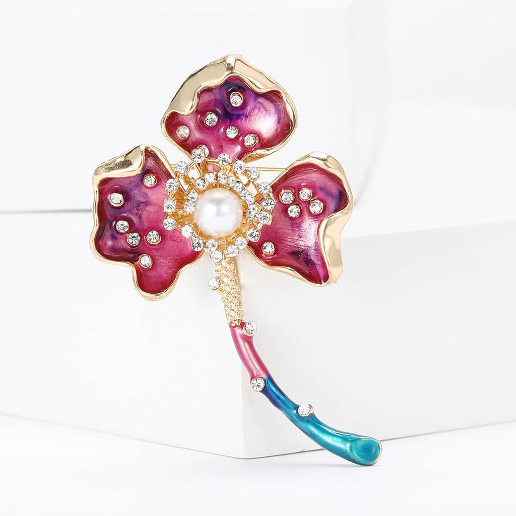 New Exquisite Alloy Enamel Rhinestone Three Leaf Flower Brooch Elegant and Versatile Women's Clothing Chest Flower Jewelry