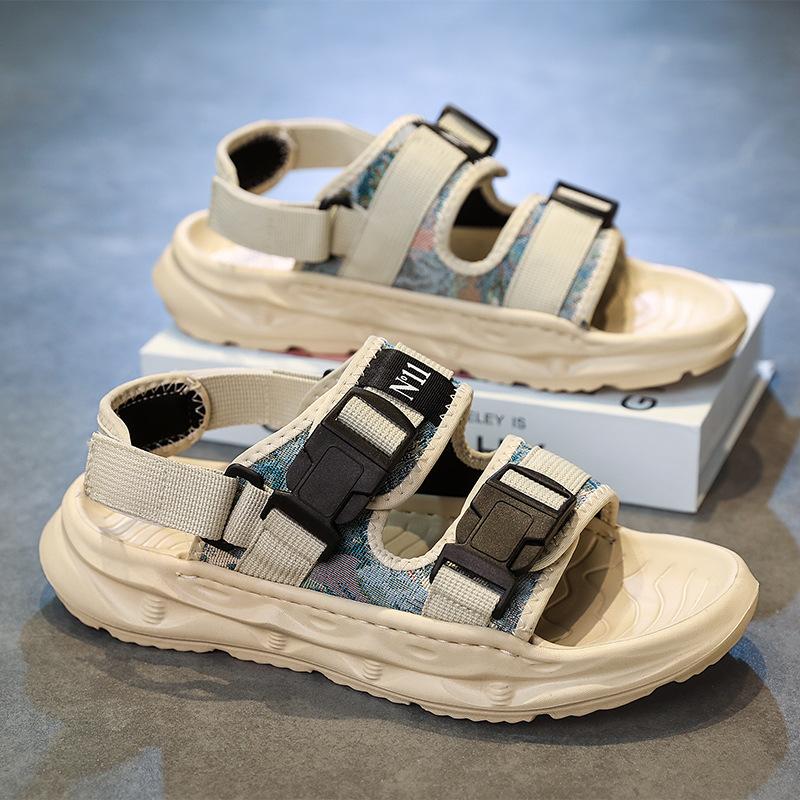 

Мужские сандалии лето 2025 новые верхняя одежда нескользящие и износостойкие молодежные спортивные уличные на платформе повседневные пляжные туфли 44