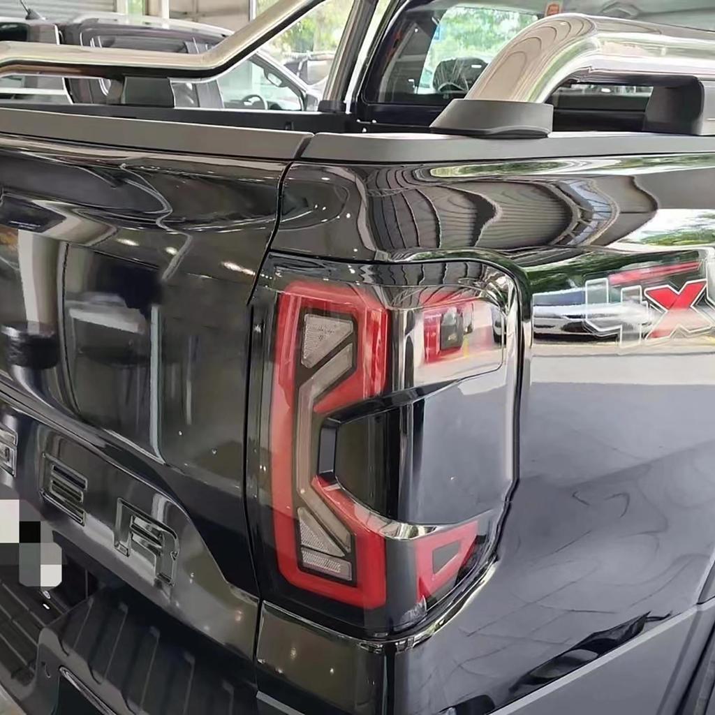 2PCS Turn Signal Light Tail Lights For Ford Ranger T9 2025 2025 WILDTRAK XLT XLS Turn Signal Light  Brake Revers Lamp