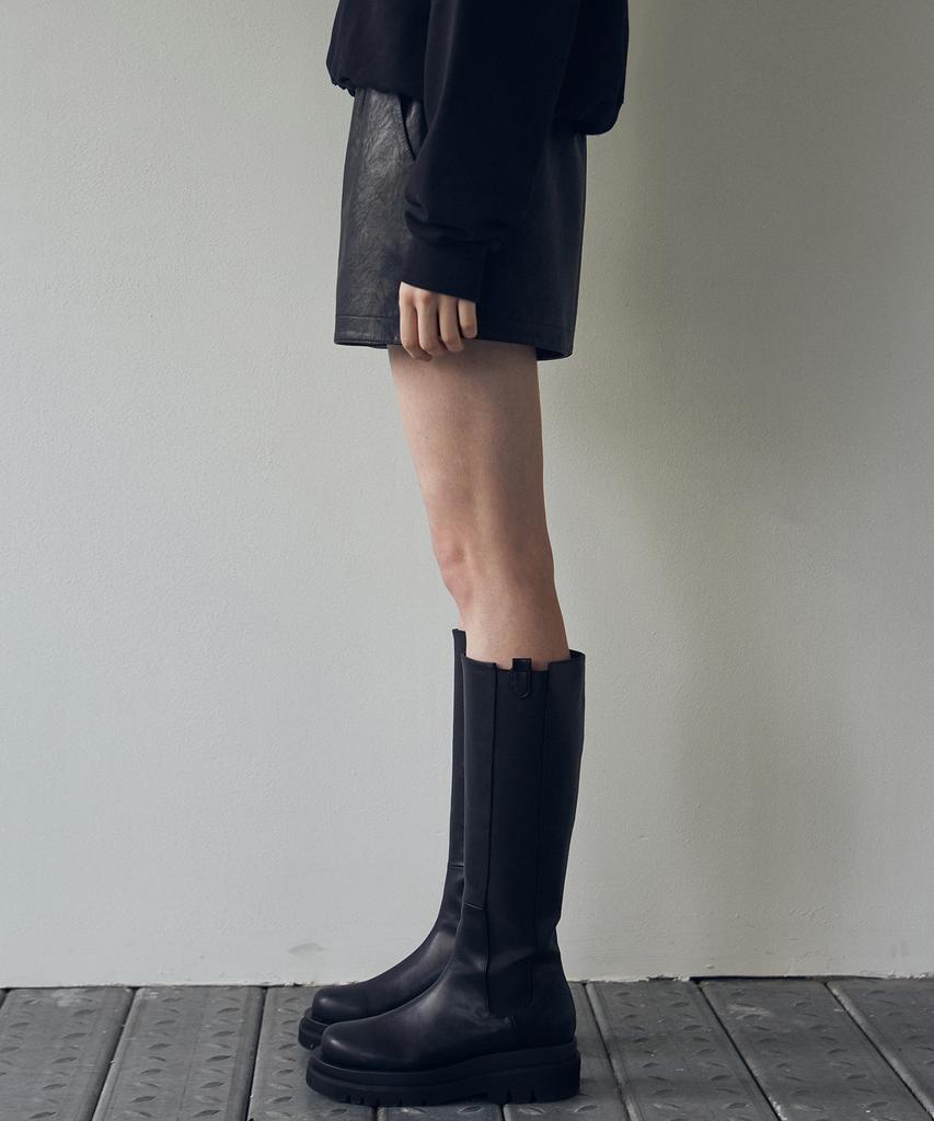 Nigaennikol Banding Leather Half Pants_Black