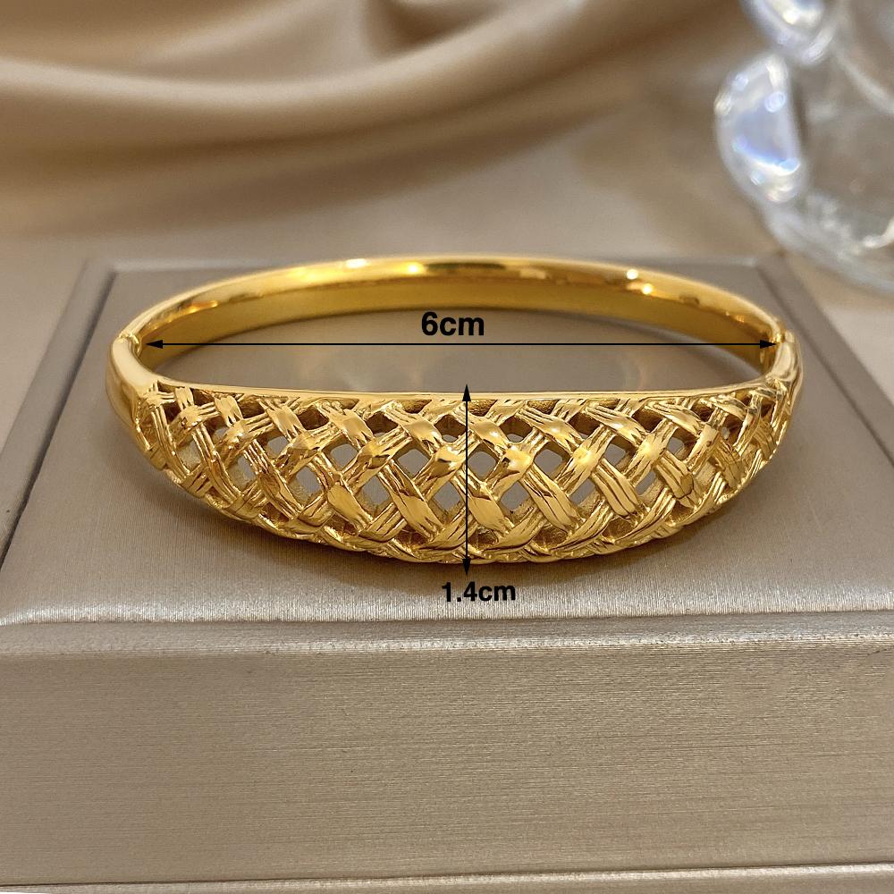 Vintage Geometric Hollow Stripes Cuff Bracelet for Women Chic Gold Plated Stainless Steel Wrist Bangle Waterproof Jewelry