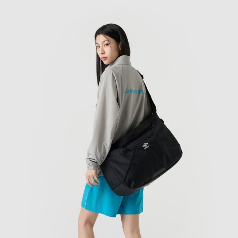 Umbro Rollin Duffel Messenger Bag Ur123cbg16 Blk