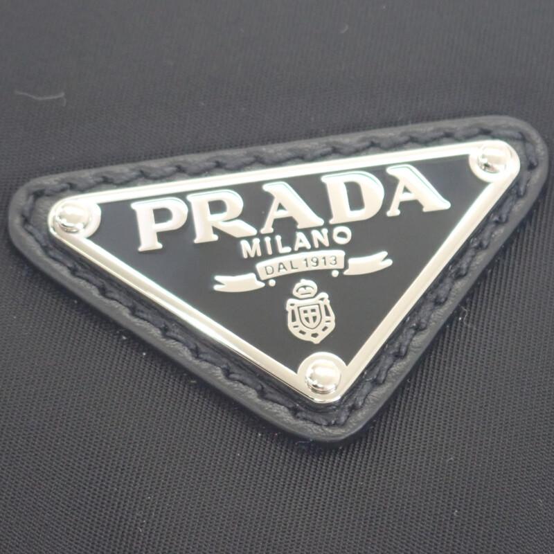 PRADA  2VZ092_2DMG_F0002 body bag black/leather mens