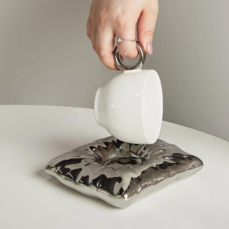 Nordic Style Ceramic Cup with Pillow Coaster Creative Couple Coffee Cup Tea Cups Saucers Christmas Gift Box Set Drinkware