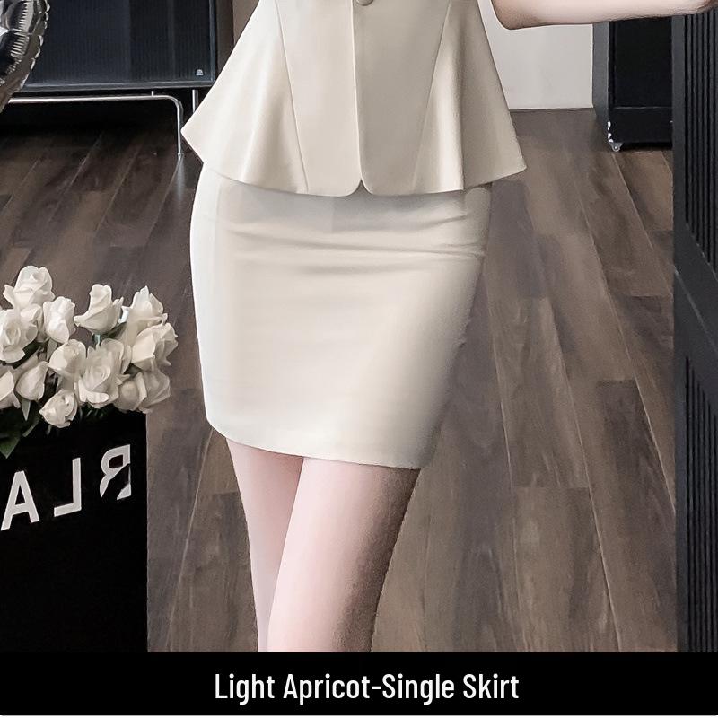 

2026 Summer Women s French Style Elegant Suit: Short-Sleeve Blazer & Skirt Set M [Recommended 95-105 jin]
