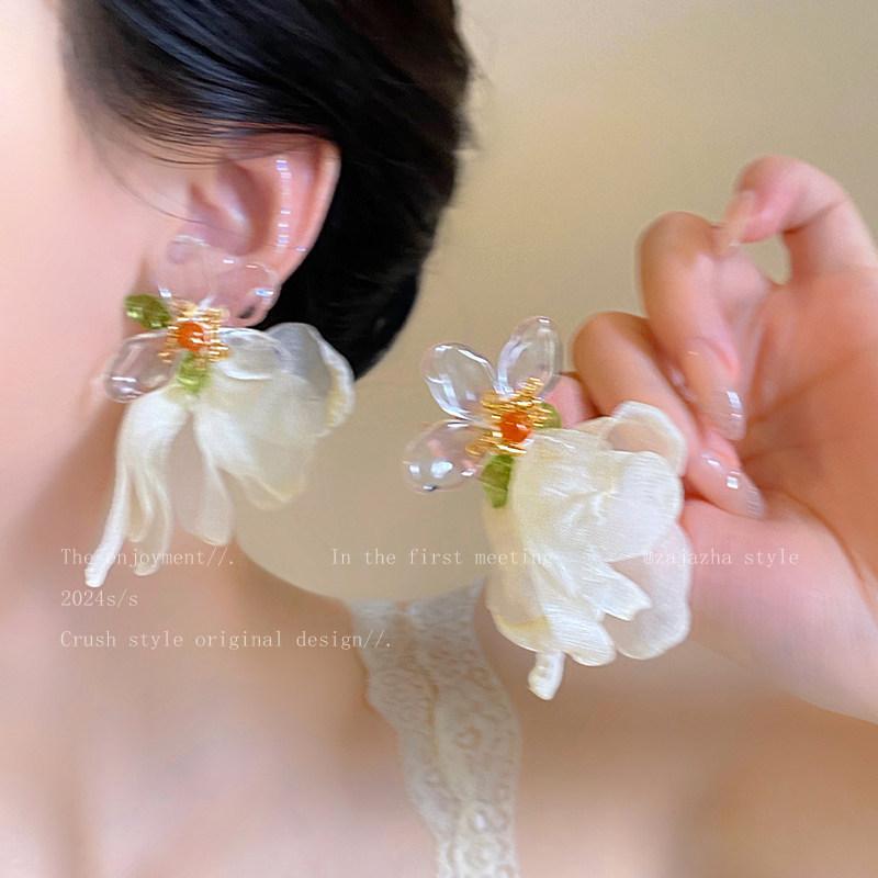 Green island flower stud earrings women s unique and beautiful dopamine seaside vacation earrings exaggerated accessories earrings